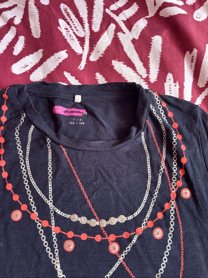 T shirt fille 7/8 ans - photo numéro 2