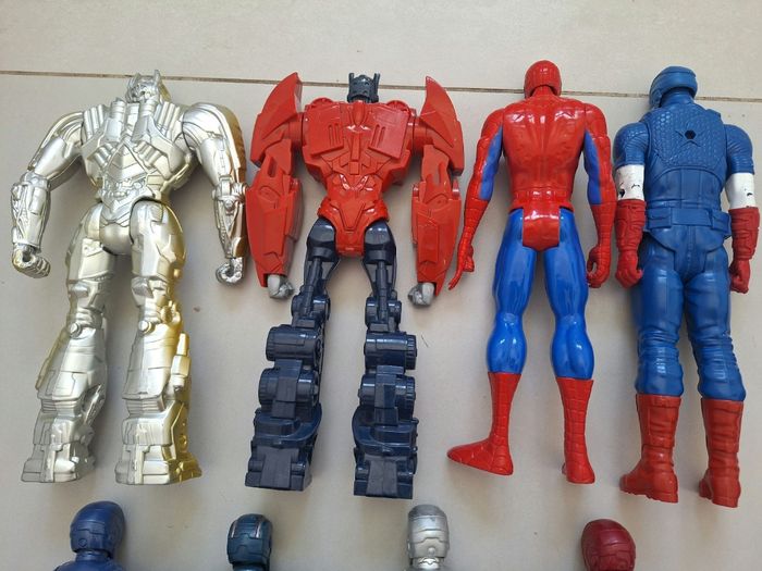 Lot 8 figurines marvel avenger Transformers - photo numéro 5