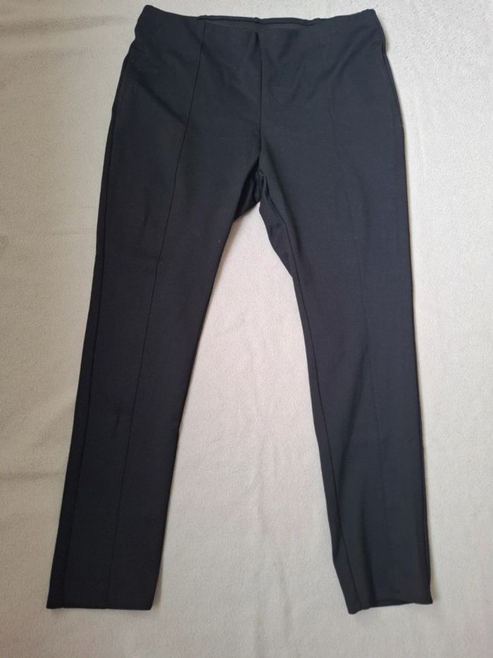 Pantalon noir kiabi taille XL