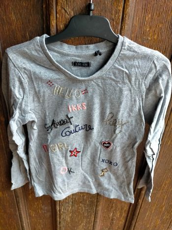 Joli tee shirt IKKS 4 ans
