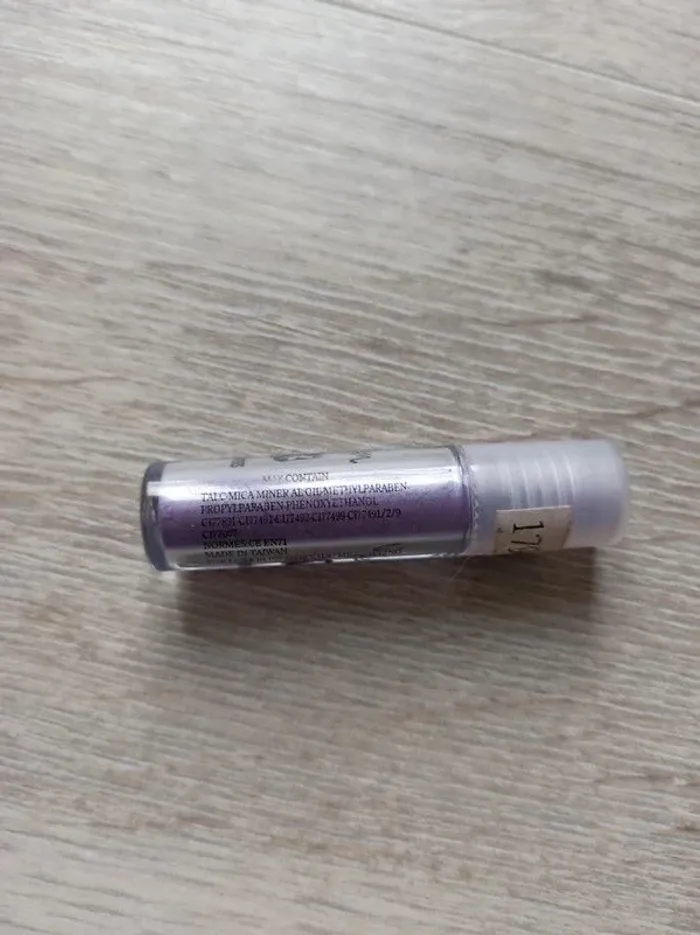 Ombre à paupière - photo numéro 2