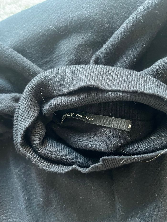 🖤 Pull col roulé noir taille M - Only 🖤 - photo numéro 3