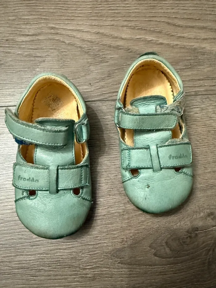 Sandales froddo taille 24