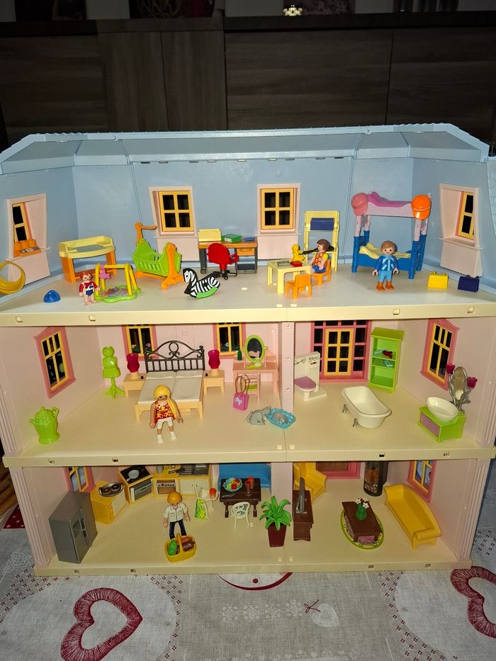 Maison Playmobil rose Dolhouse complète - photo numéro 9