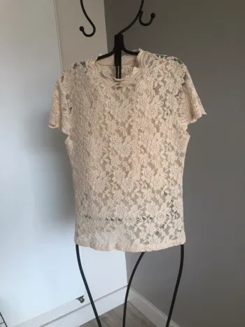 Tee shirt dentelle crème
