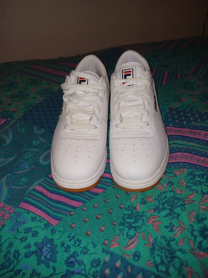 Basket Fila blanche - photo numéro 2