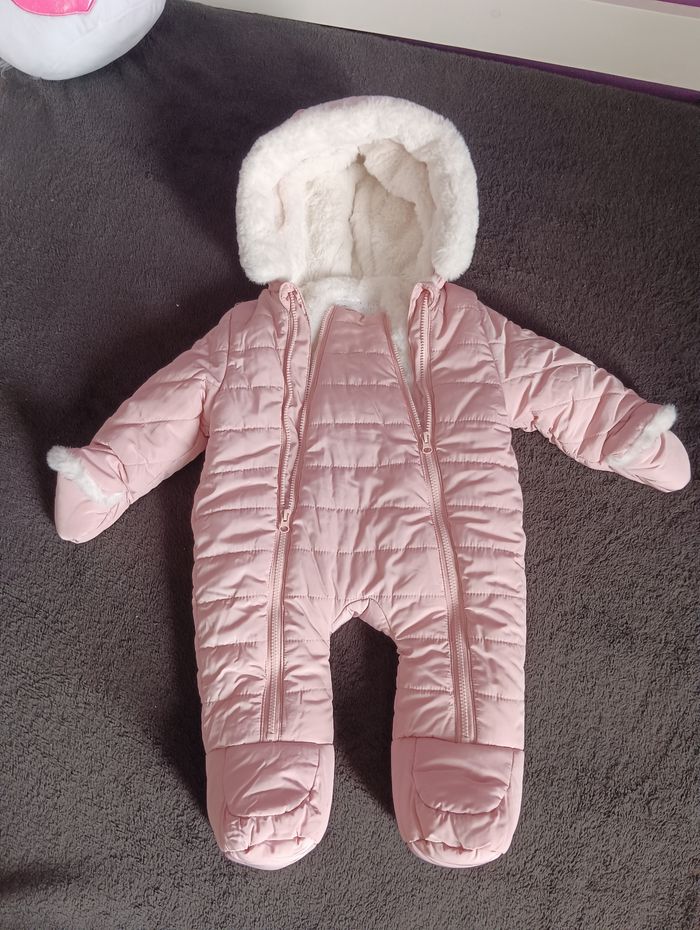 Combi pilote bébé  fille 3 mois