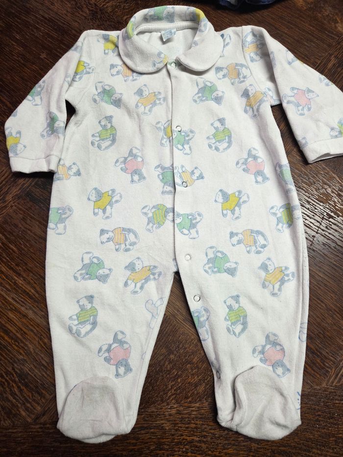Lot de pyjamas 12 et 18 mois - photo numéro 2