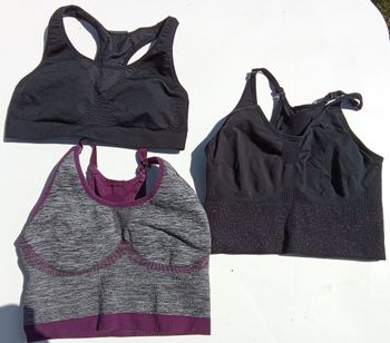 Lot de  3  brassières de sport femme taille   L  ou 40  bordeaux, noir, yoga, fitness, dance,