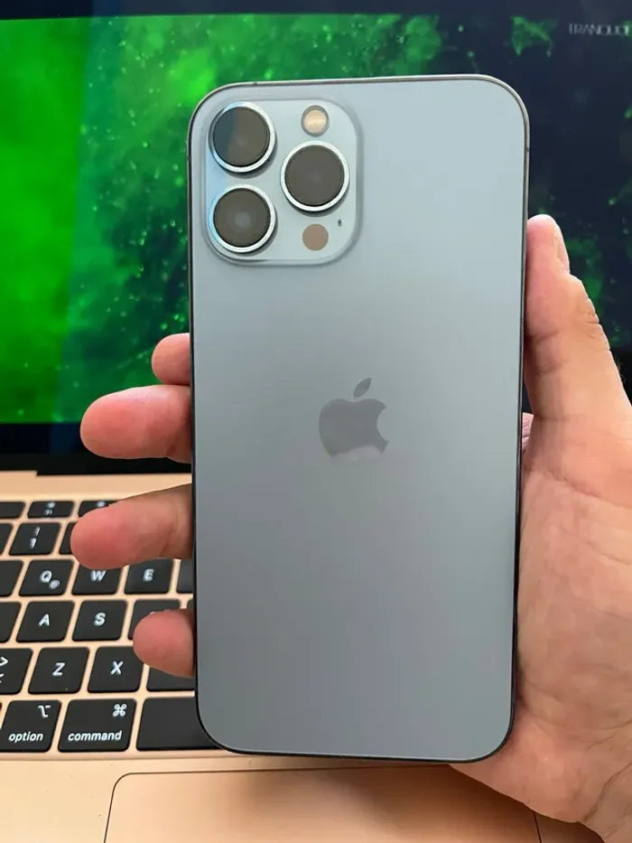 iPhone 13 Pro Max · 128 Go · Bleu - photo numéro 7