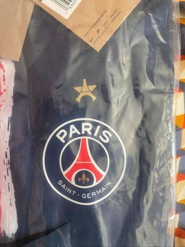 Maillot de foot PSG Étoile officiel collector rare - photo numéro 6
