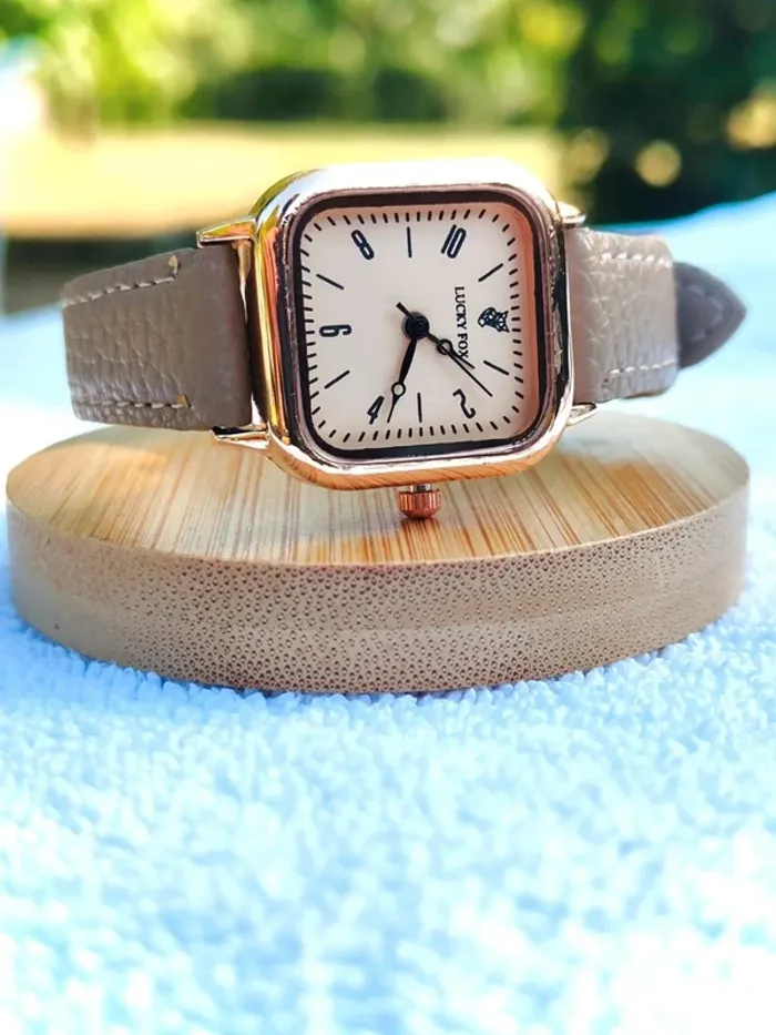 Montre carrée brun-noisette style rétro - photo numéro 2