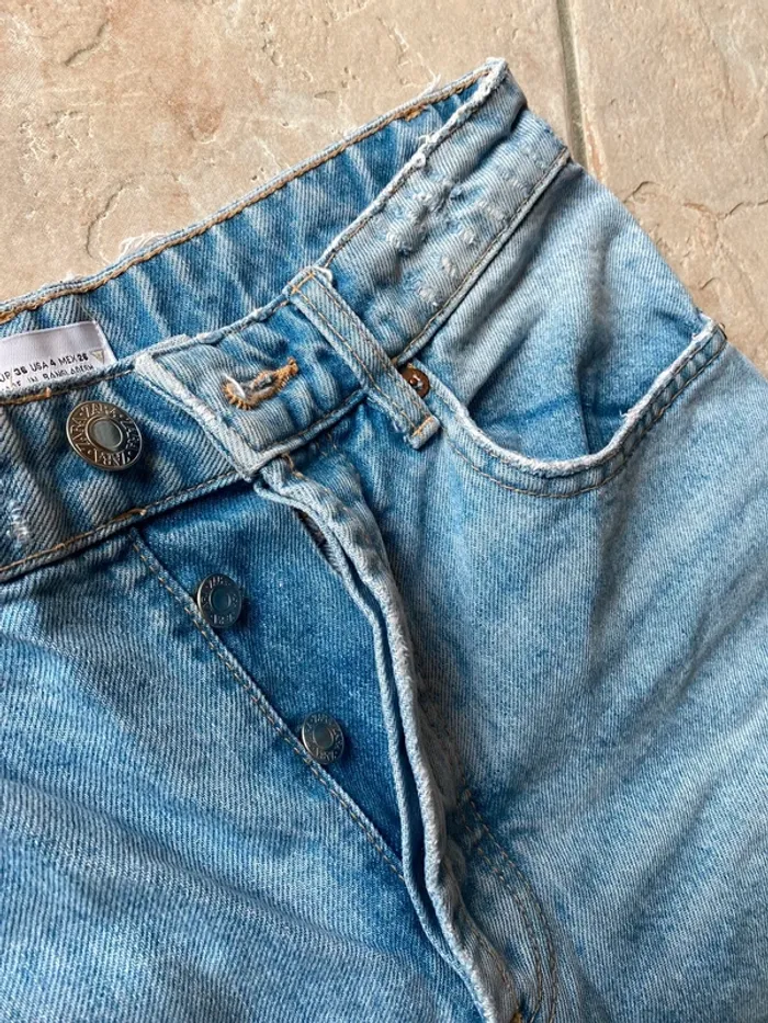 jean mom bleu clair taille haute zara taille 36 neuf - photo numéro 2
