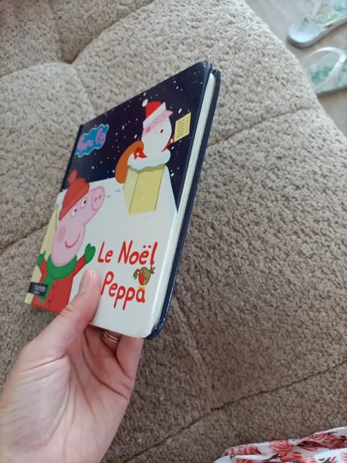 Livre cartonné Peppa pig : Le Noël de Peppa - photo numéro 6