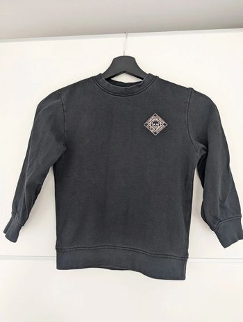 Sweat noir taille 6/7 ans bpc
