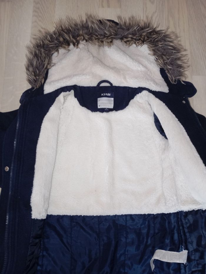 Manteau fourré genre duffle-coat bleu marine et polaire écru Kiabi 
T. 8 ans - photo numéro 4