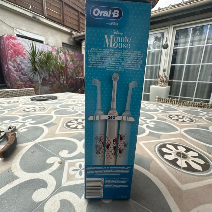 Brosse a dent junior Minnie mouse - photo numéro 2