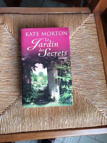 Le jardin des Secrets: Kate Morton (comme neuf)