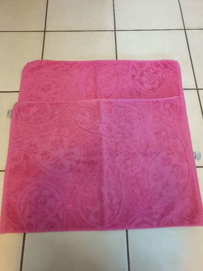 Lot de 2 tapis fushia Tissaia