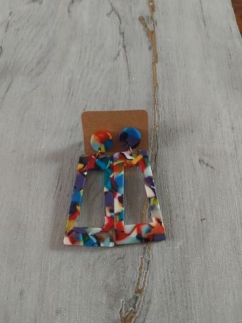 Boucles d'oreilles neuves