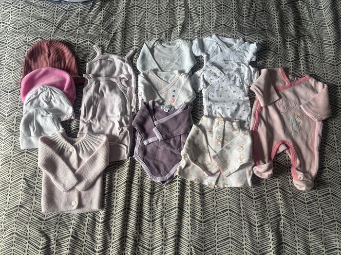 Lot naissance fille en très bon état