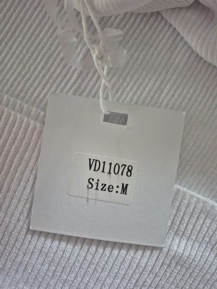 Top Une Manche Blanc Femme Taille M/38 - photo numéro 3
