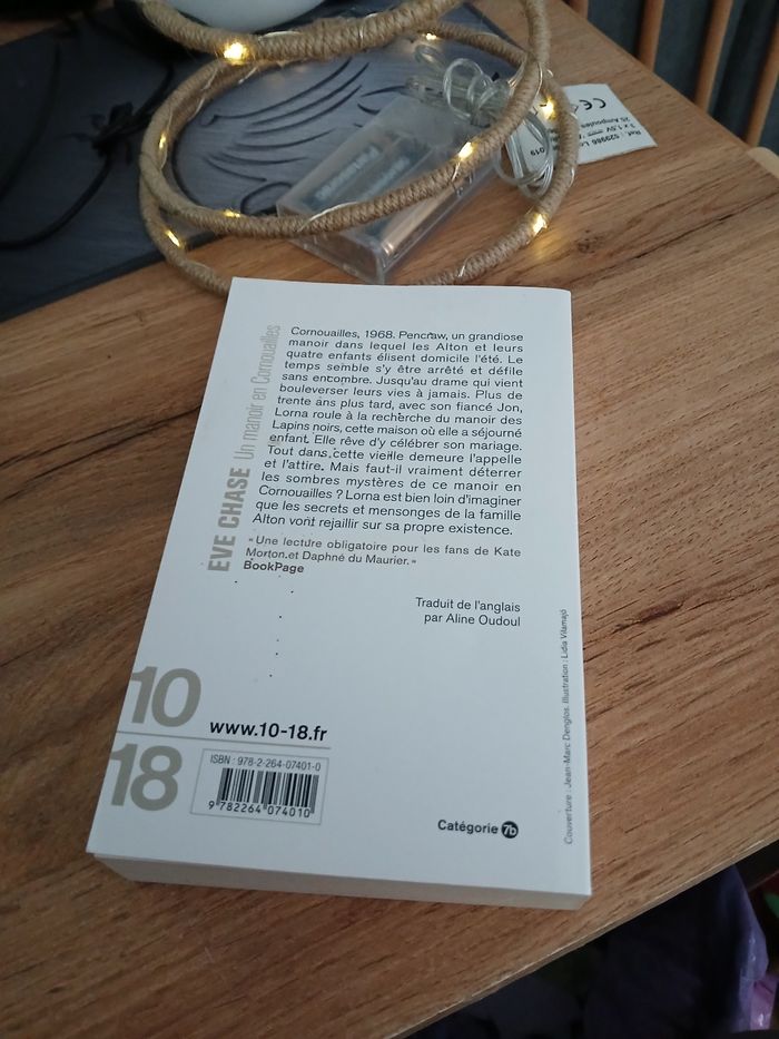 LIVRE UN MANOIR A CARNOUILLAILLES DE EVE CHASE - photo numéro 2