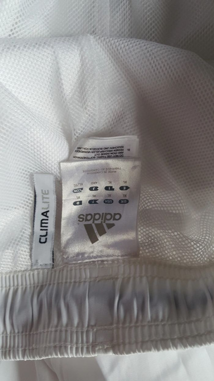 Pantalon de survĂȘtement Adidas đ - photo numĂ©ro 4