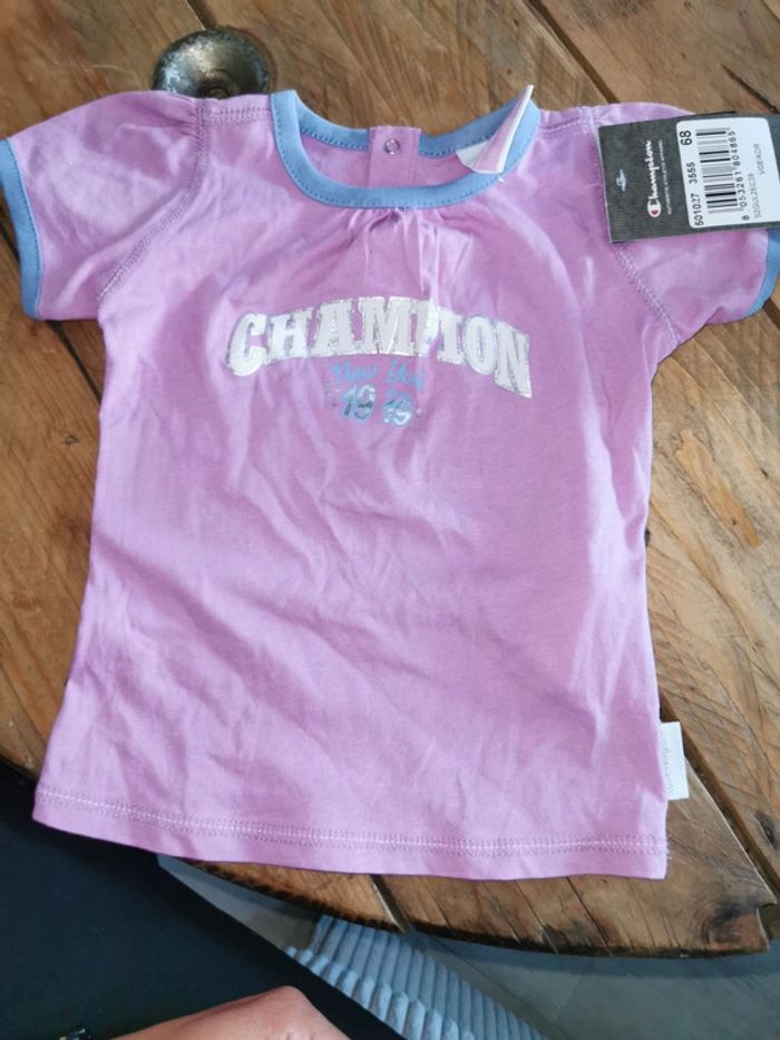 T-shirt.