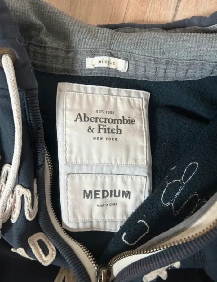 Gilet homme Abercrombie&Fitch taille M - photo numéro 3