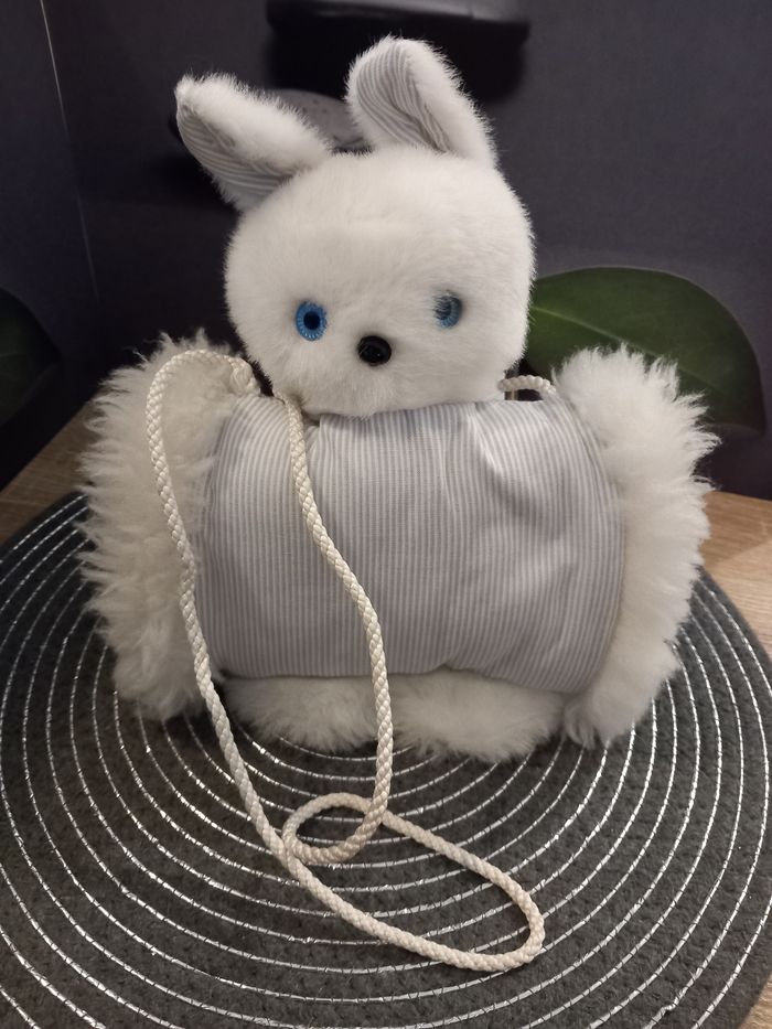 Peluche lapin vintage vichy bleu
 CDJ