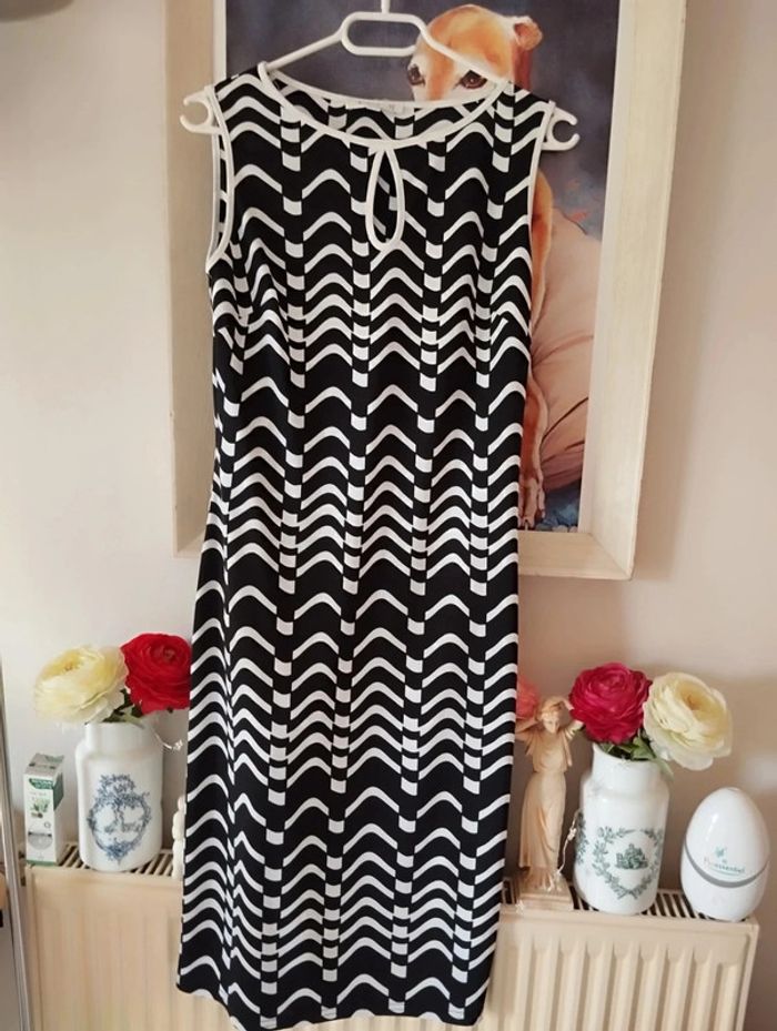 🌿Robe Légère Graphique Près du Corps 123 Taille 36🌿 - photo numéro 12