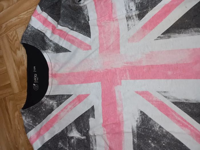 T-shirt Gémo fille taille 12 ans en très bon état - photo numéro 3