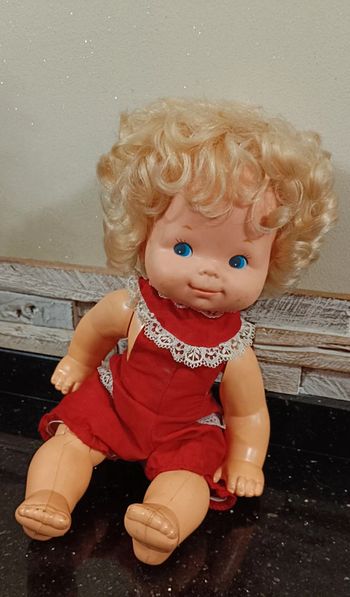 Poupée trottolina mattel