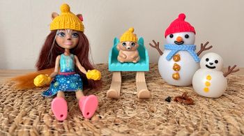 Enchantimals Sharlotte l’écureuil & Walnut coffret « Bonhomme de neige »