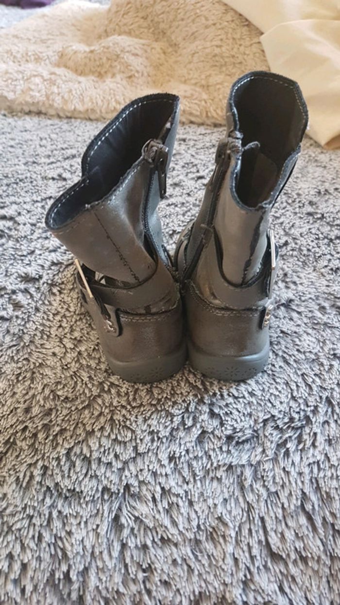 Bottines taille 20 - photo numéro 3