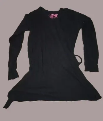 Tunique noire Jennyfer – Taille M – simple & élégante