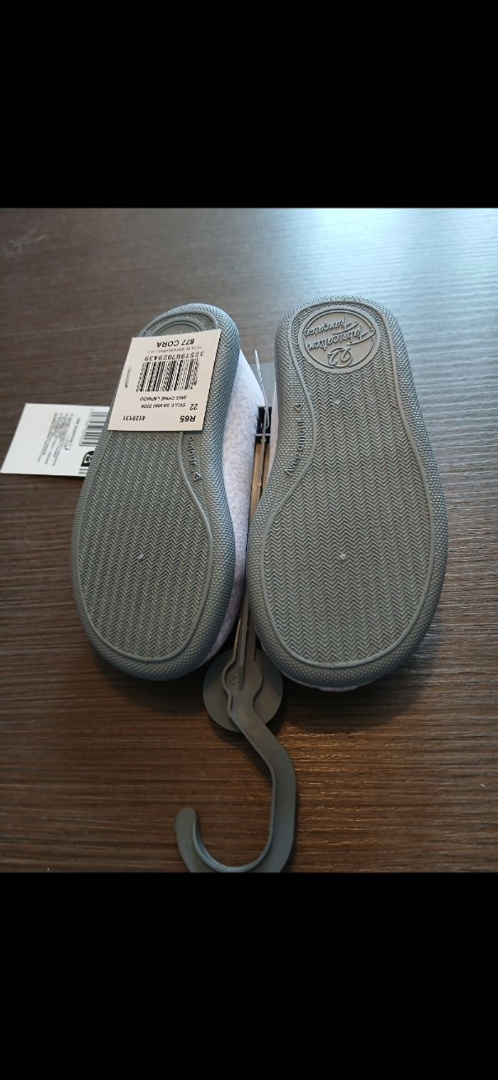 Chaussons fille 22 - photo numéro 2