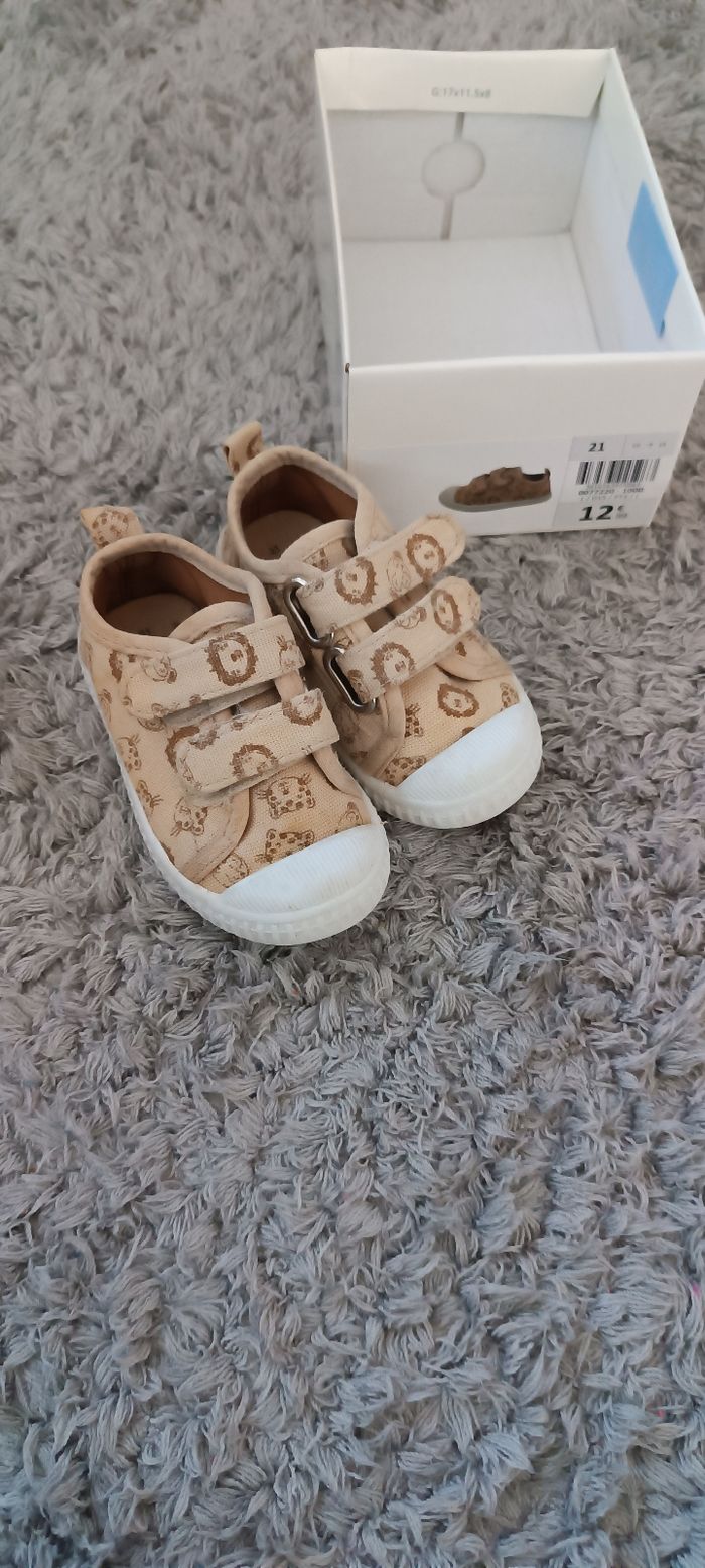 Chaussures P 21