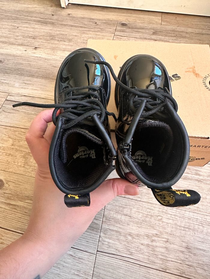 Bottines vernies noir dr Martens taille 24 - photo numéro 9