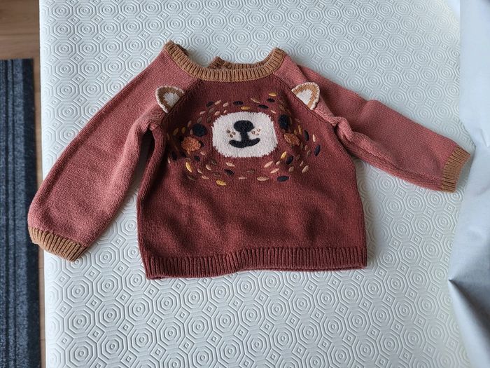 Pull marron