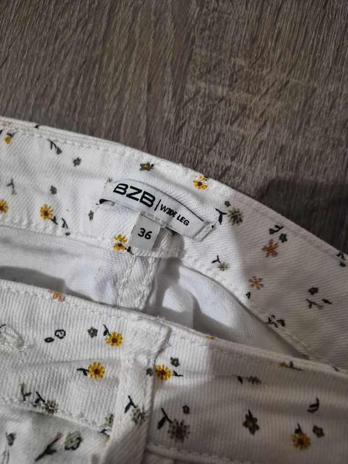 Jean femme - photo numéro 3