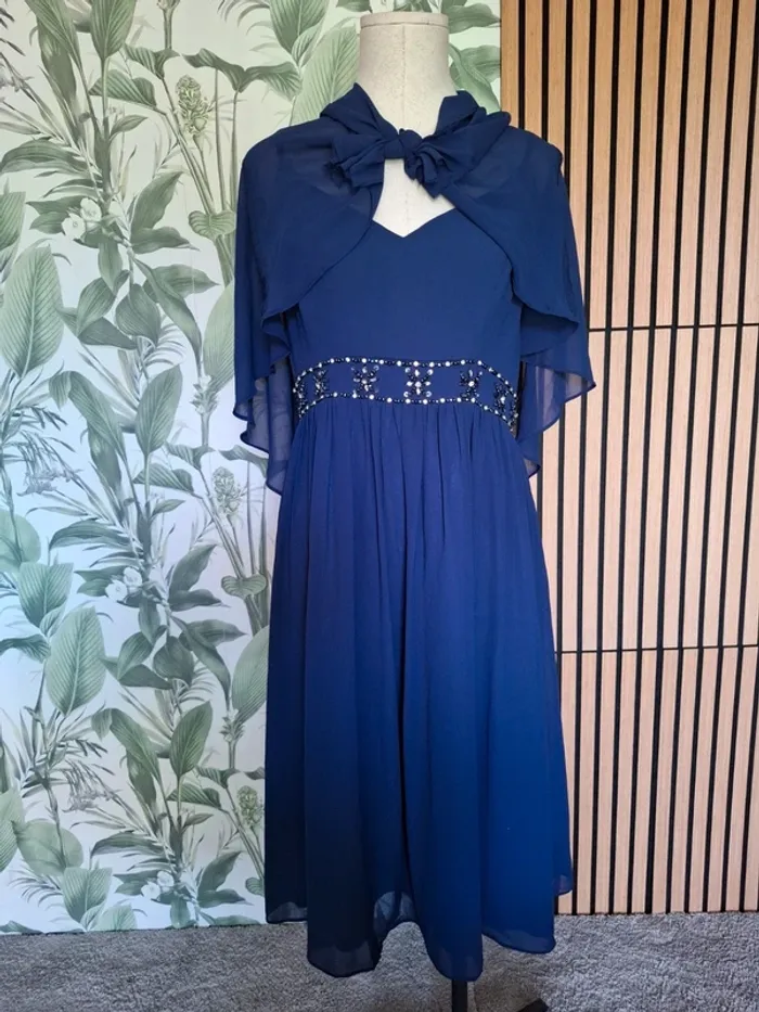 Robe de soirée  avec châle
