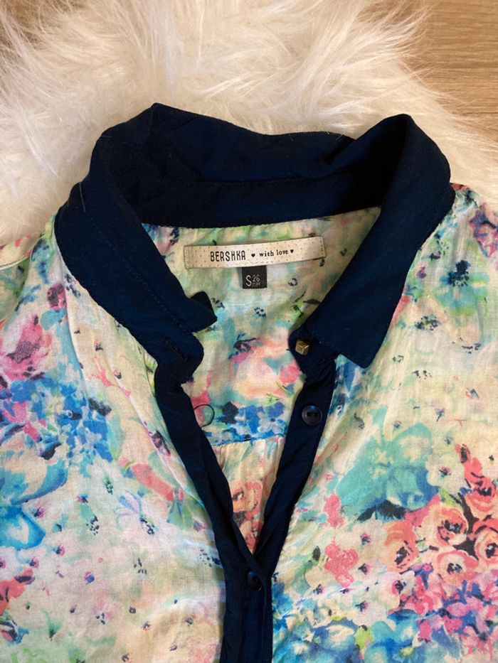 jolie Chemise légère Fleurie bleue Bershka – S / 36 - photo numéro 5