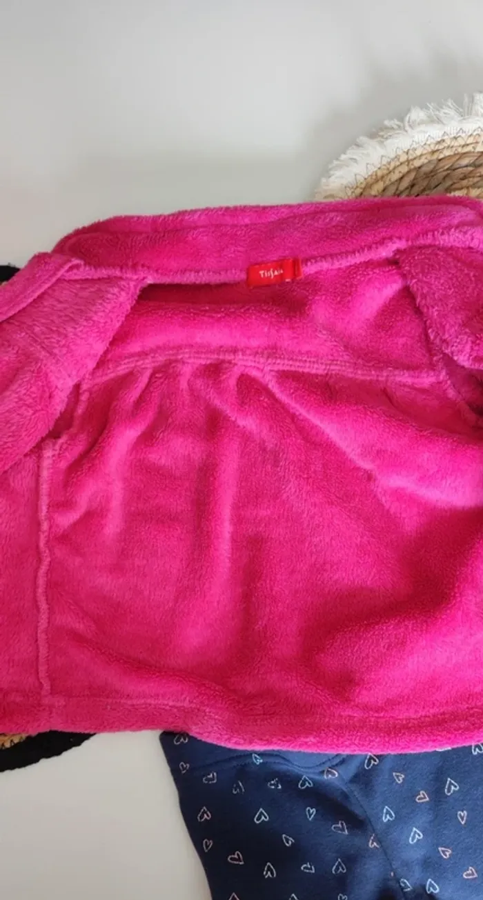Veste gilet polaire doudou coeur bébé fille hiver - photo numéro 4