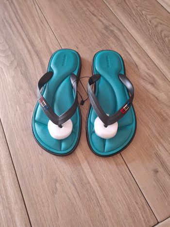 Tongs claquettes été mémoire de forme Mixte vert