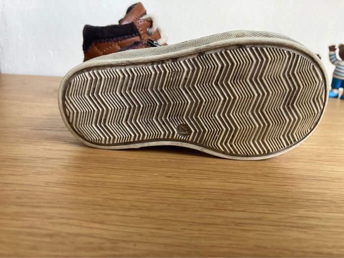 Chaussure en cuir - photo numéro 2