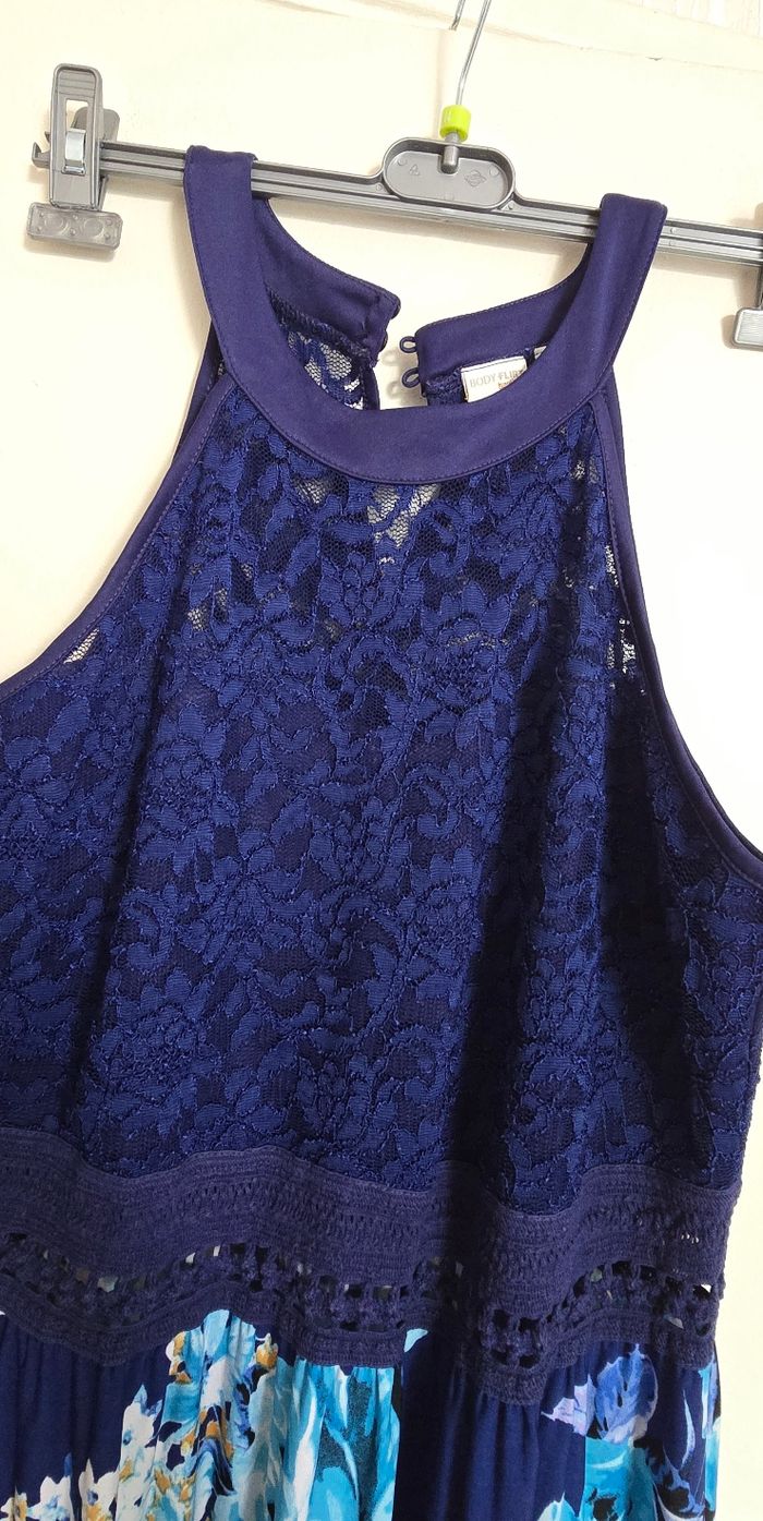 Robe bleu a fleur - photo numéro 5