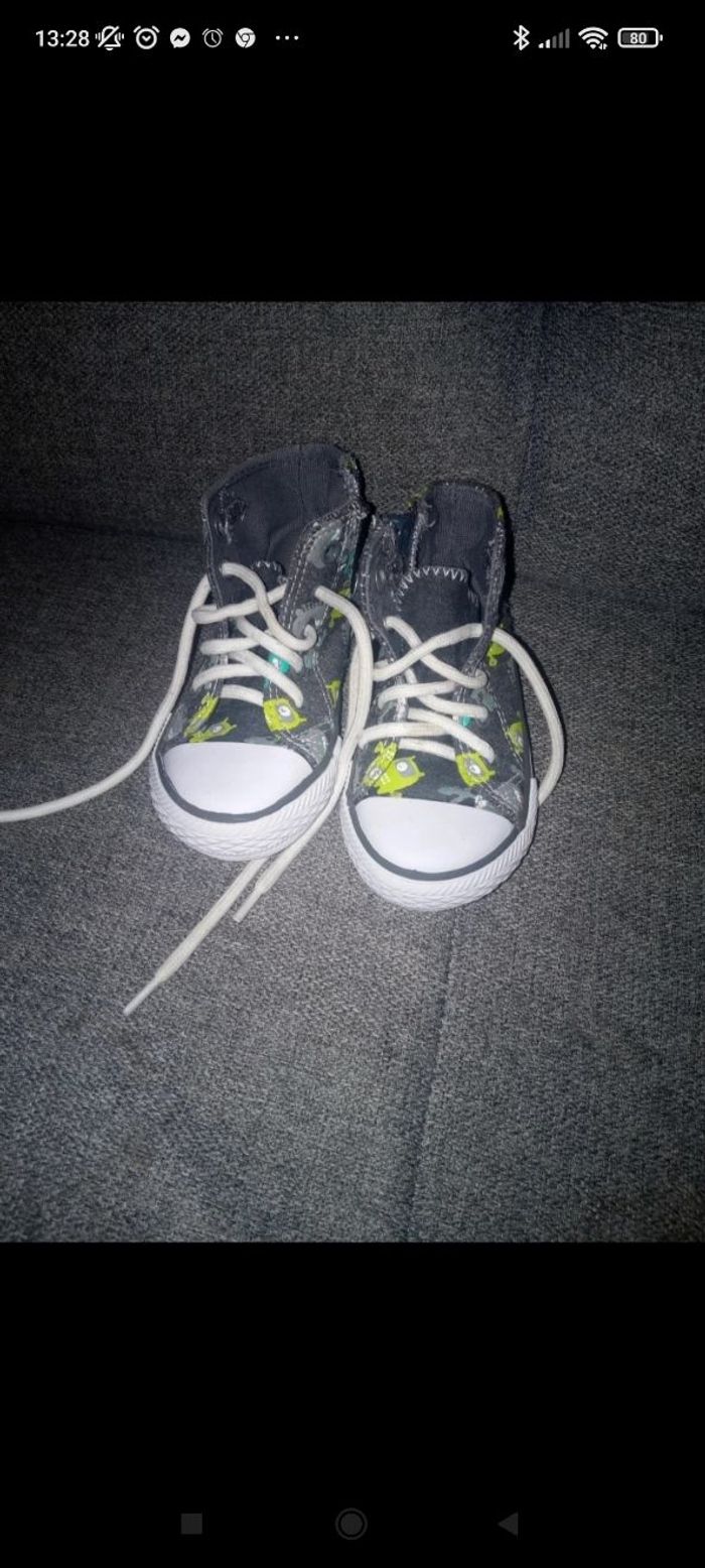 Chaussure montantes  20