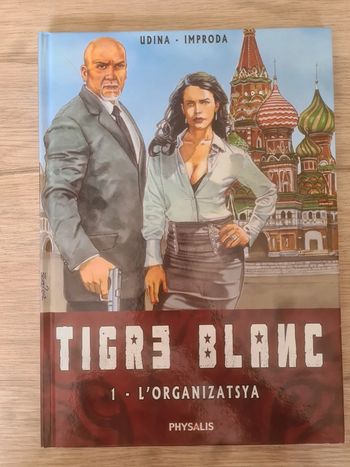 Tigre blanc l'organizatsya